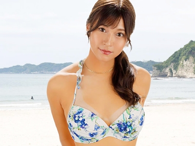 〈露出〉水着のデカパイ美女と丸見えセックス！千葉県の海で遊んでたG乳ギャルのレイさんをパコパコしまくる